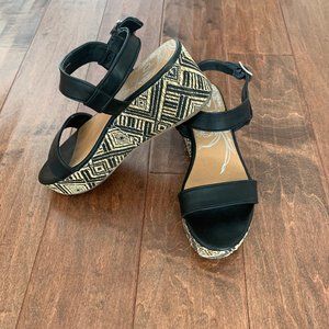 Dolce Vita Brynn Boho Woven Aztec Platform Sandals